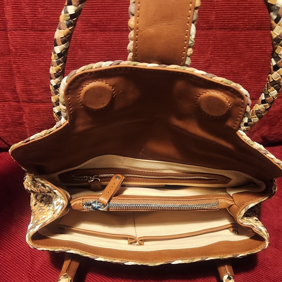 Woven Tan and Brown Handbag - Picture 5 of 8